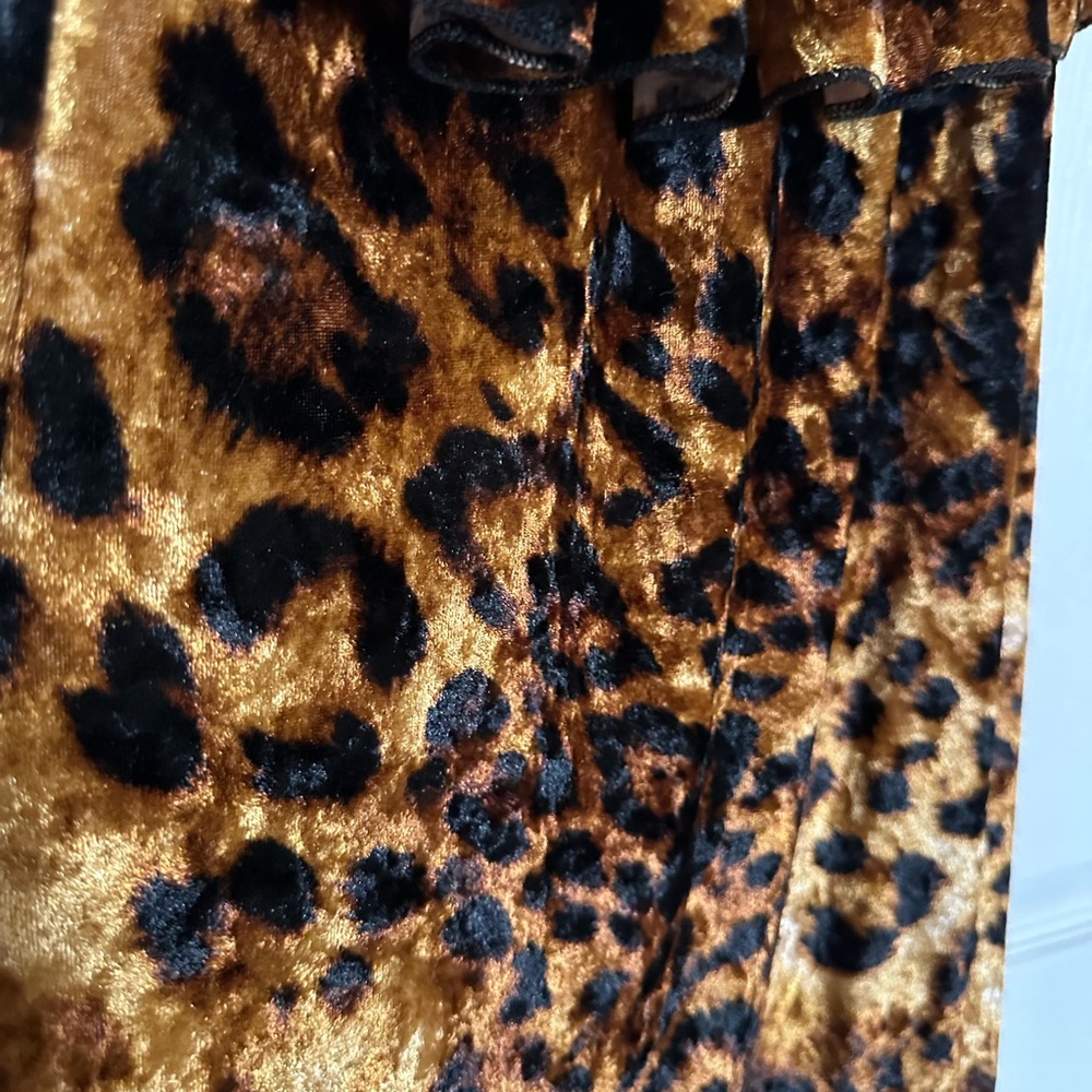 Leopard Print Ruffle Dress - Picture 2 of 3
